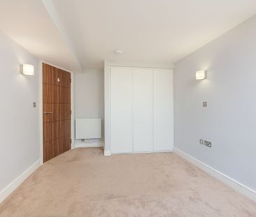 Lansdown Villas, Bath, Somerset, BA1 - Photo 2