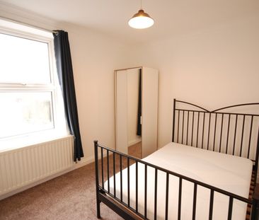 1 Bed Flat, Catford, SE6 - Photo 1