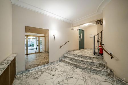 Appartement met twee slaapkamers in Uccle - Photo 3