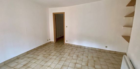 Location Appartement 1 pièce 26m² - Photo 2