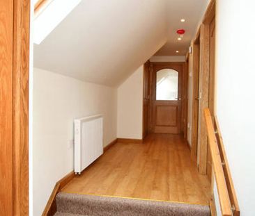 First Floor Flat, 21 The Square, AB34 4TX, Aboyne - Photo 2