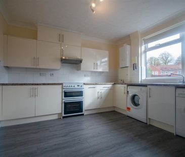 Ashton Avenue, Clifton, York, YO30 6HW - Photo 4