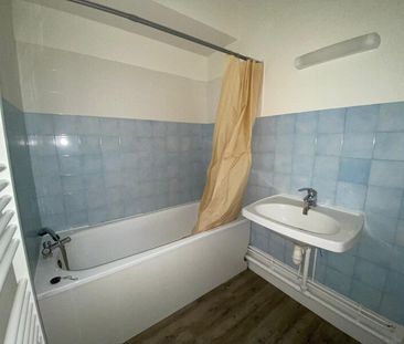 Location Appartement 1 pièce 28m² ORLEANS 45000 - Photo 4