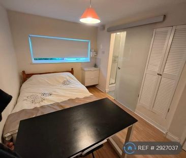 1 bedroom in a house share to rent - Photo 6