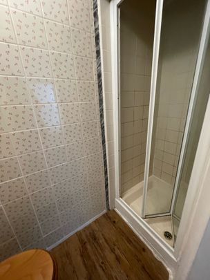Room in a Shared House, Higham Station Avenue, E4 - Photo 1