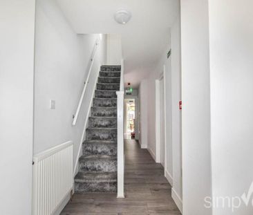1 bedroom in a flat share to rent - Photo 4