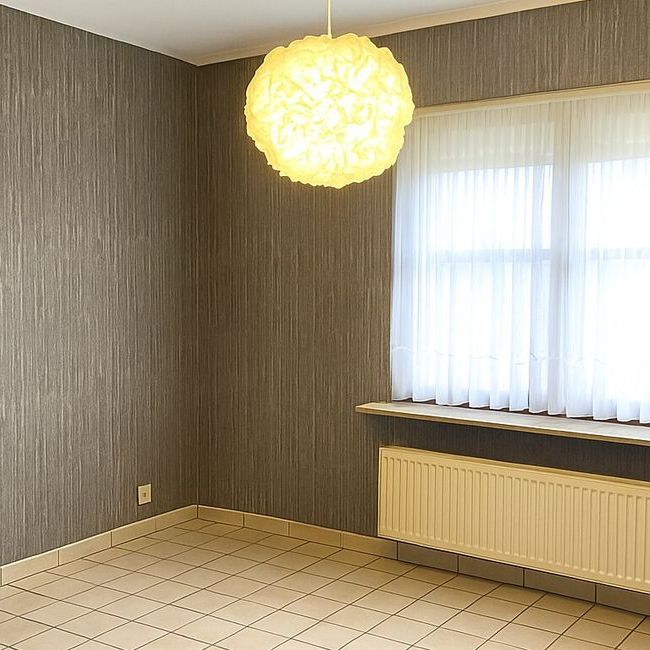 Woning te huur in Meulebeke voor € 950 met 4 slaapkamers - Foto 1