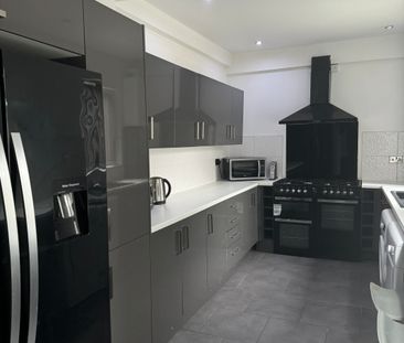 Toft Street Room 1 - Photo 5