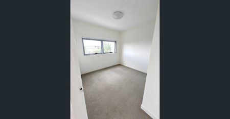 Amazing Neat Two bedrooms apartment in Hurstville - Photo 5