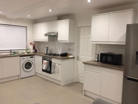 8 bedroom house to rent - Photo 5