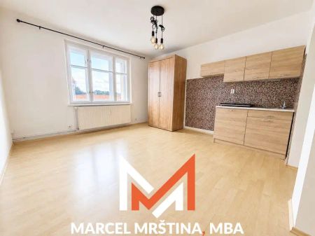 Pronájem bytu 1+kk | 28 m - Fotografie 3