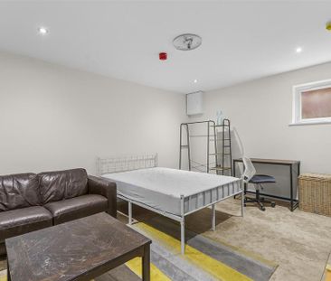 1 bedroom house to rent - Photo 2