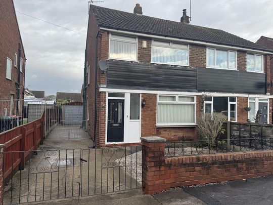 3 bedroom semi-detached house to rent - Photo 1