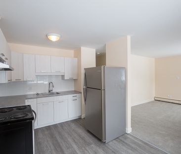 Collegeview - Photo 1
