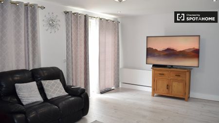 Room for rent in Dublin, perfect for females - Photo 2