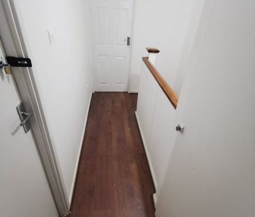 Room in a Shared Flat, Lisselton House, NW4 - Photo 3