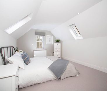 5 bedroom detached house to rent - Photo 4