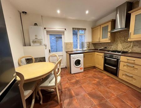 2 Bedroom Terraced To Let - Photo 5