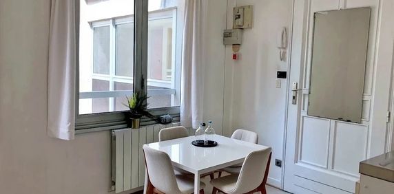 A LOUER - NANTES HYPERCENTRE - Studio de 12,28 m² - Photo 2