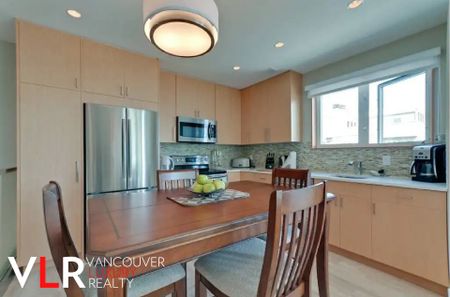 Laneway House in Vancouver West Side, BC - Photo 3