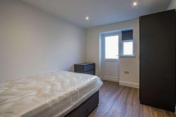 Colum Road, Cathays, CF10 - Photo 1