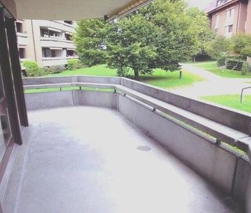 Gemütliche 3.5 ZW à 72m² in der Familenoase Schönbühl - Photo 2