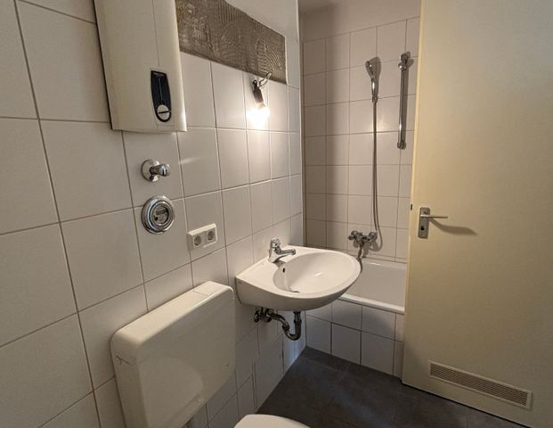 Gemütliche Wohnung mit Schrägen! - Foto 1