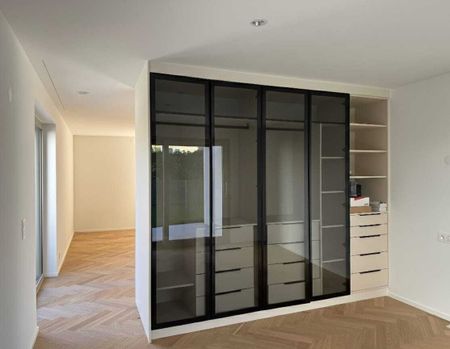 Modern 2.5-room garden apartment with private outdoor area in Oerlikon - Foto 2