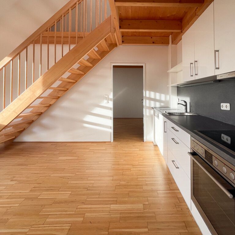 Maisonette 2,5- Zimmer Wohnung mit Küche - nähe Infracenter - Photo 1