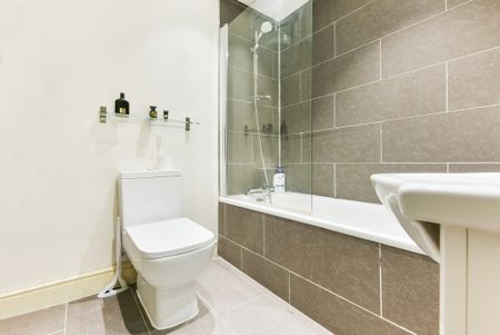 Ballater Road, SW2, London - Photo 4