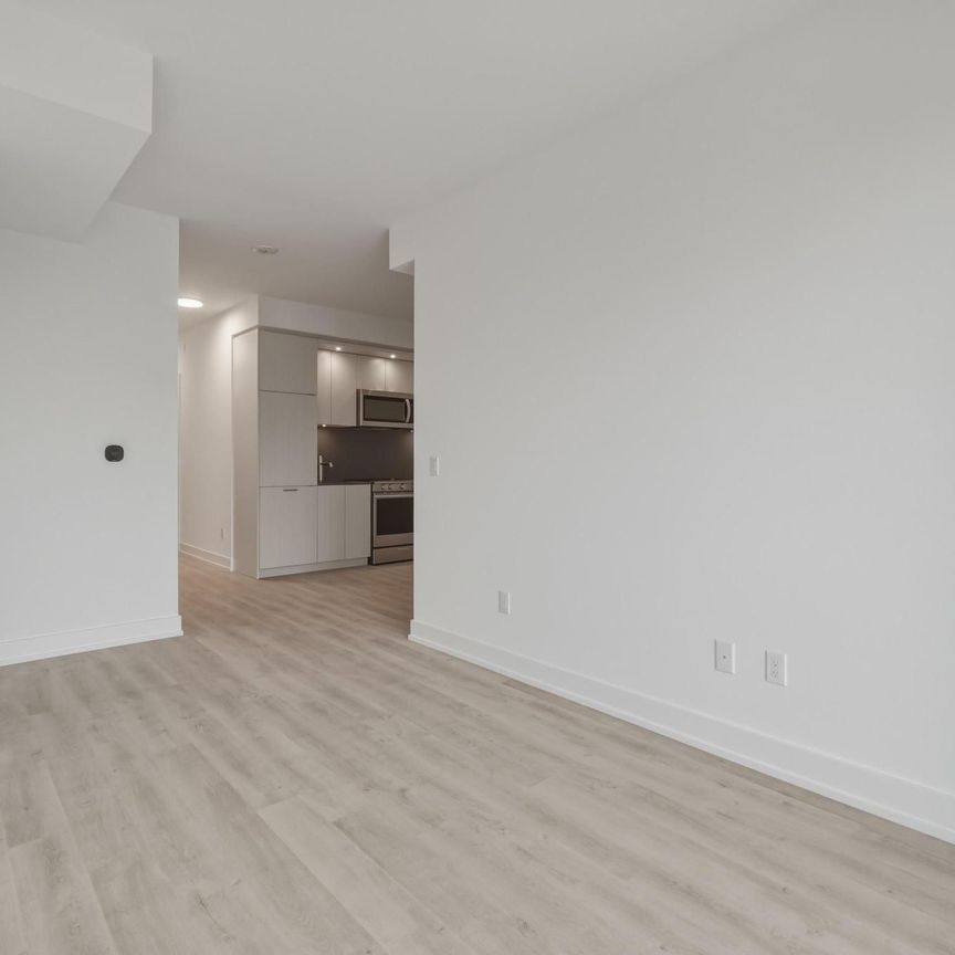 For Lease - 60 Central Park Roadway N/A Unit# 2210, Toronto, Ontario - Photo 1