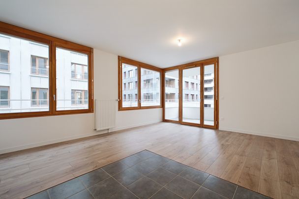 Appartement Lumineux et Moderne, au Cœur de l'Effervescence de Saint-Denis la Plaine - Photo 1