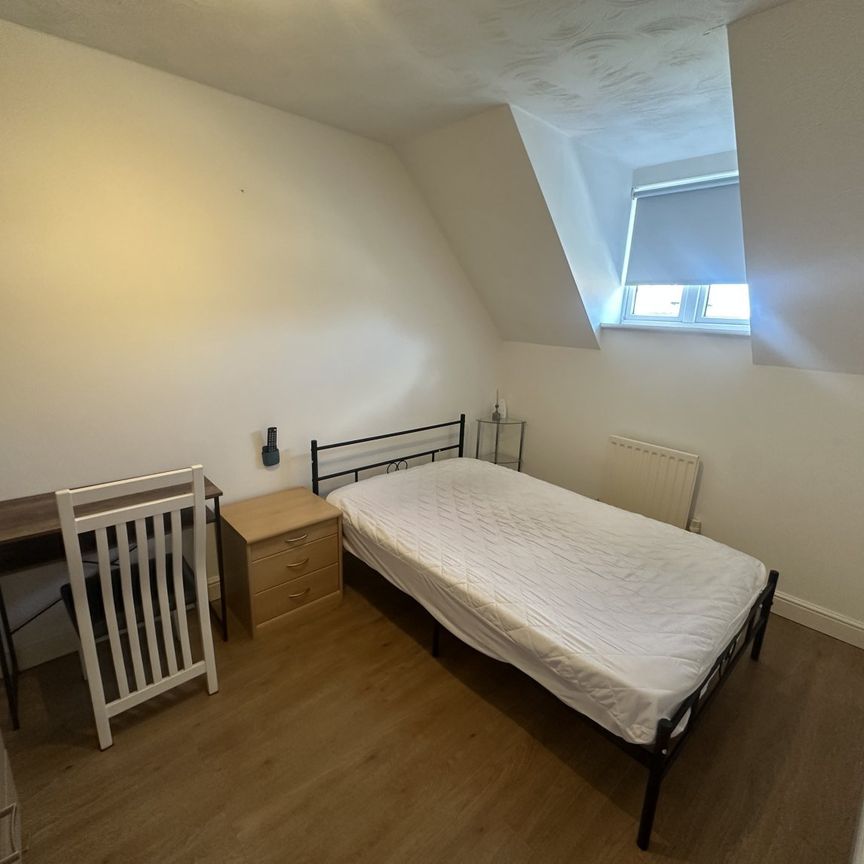 Eagle Way, Hampton Vale, Peterborough... - Photo 1