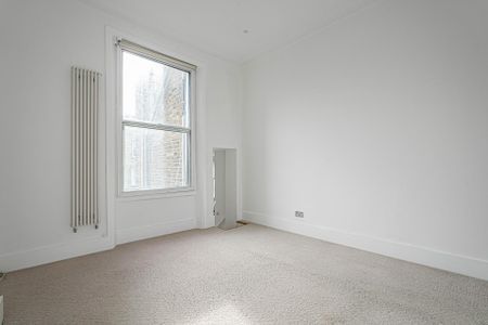 Elgin Avenue - Photo 3