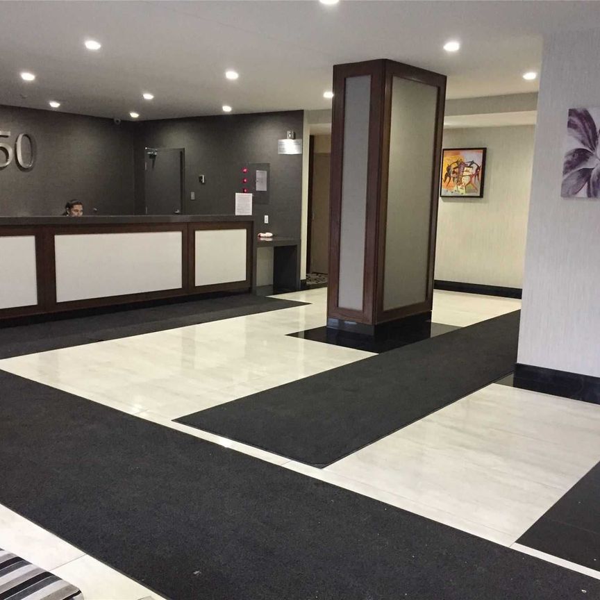 For Lease - 350 Rathburn Road Unit# 906, Mississauga, Ontario - Photo 1
