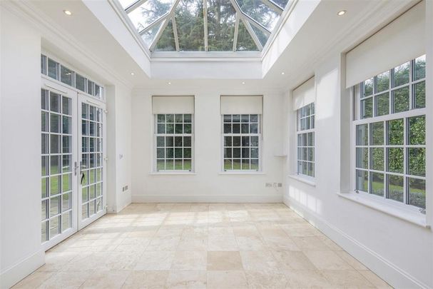 8 bedroom detached house to rent - Photo 1