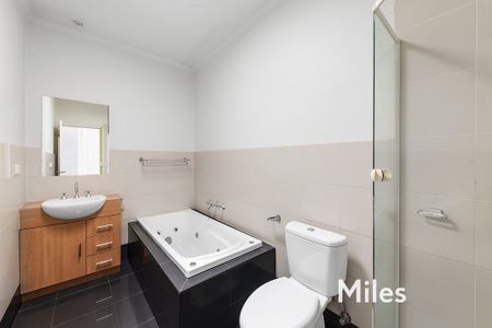 2/4 Tully Court, Ivanhoe - Photo 5