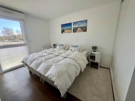 Location Appartement 2 pièces 59m² - Photo 3