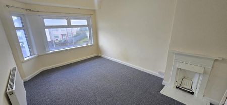 3 bedroom end of terrace house to rent - Photo 4