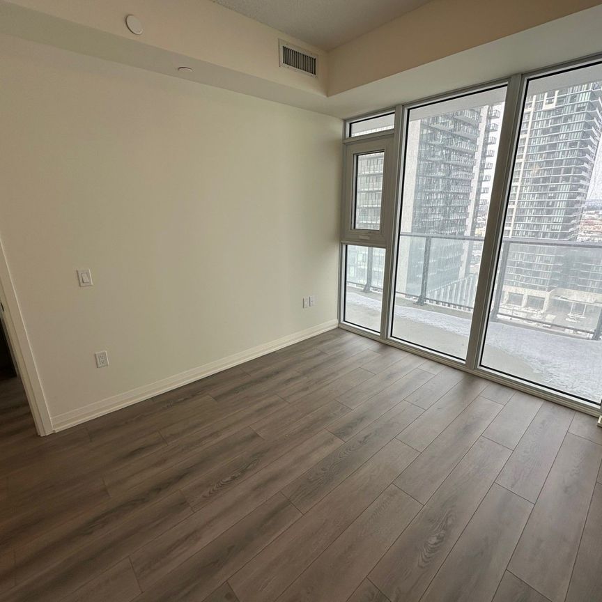 For Lease - 8960 Jane Street Unit# 1418, Vaughan, Ontario - Photo 1