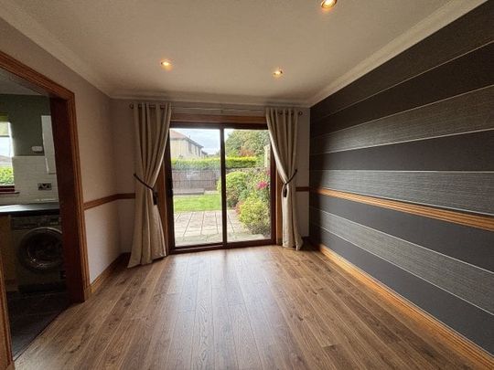 Almondbank, Glenrothes - Photo 1