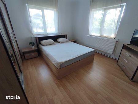 Casa de inchiriat - Pucioasa - Photo 3