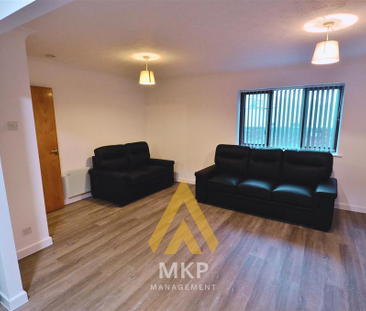 2 bedroom flat to rent - Photo 2