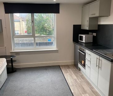 Studio Flat, Phoenix Place, BS16 - Photo 4
