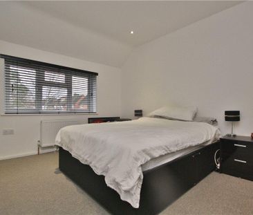 4 bedroom terraced house to rent - Photo 1