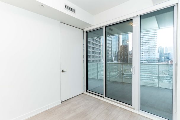 For Lease - 15 Queens Quay Unit# 1708, Toronto, Ontario - Photo 1