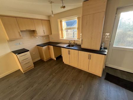 2 bedroom terraced house to rent - Photo 5