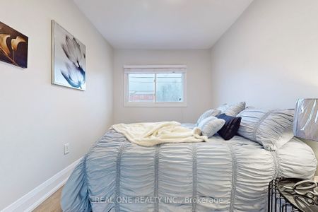 Detached Home For Lease | N8115278 - Photo 5