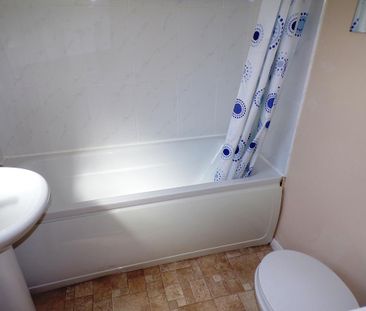 2 bedroom house to rent - Photo 3