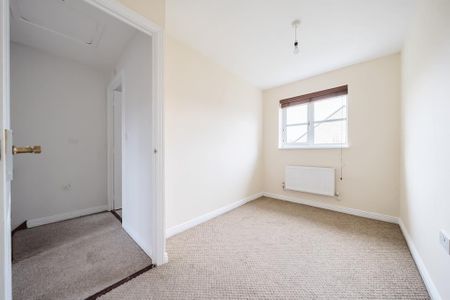 2 bedroom semi-detached house to rent - Photo 3